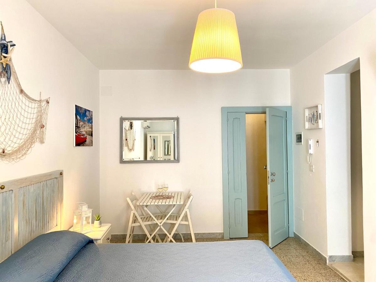 Dimore Aria Di Mare - Puglia Mia Apartments モノーポリ エクステリア 写真